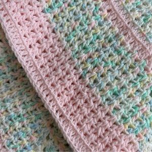 Baby blanket. Hand crochet. Soft pastel colors.